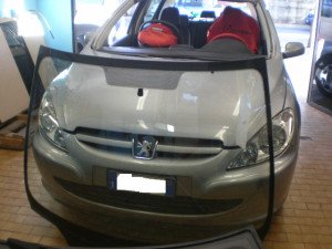 sostituzione cristalli auto Roma